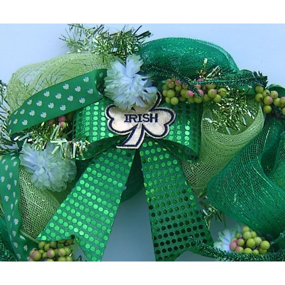 St Patricks Day Wreath Deco Mesh Shamrock Carnations Shades of Green Gold Irish - Picture 4 of 9